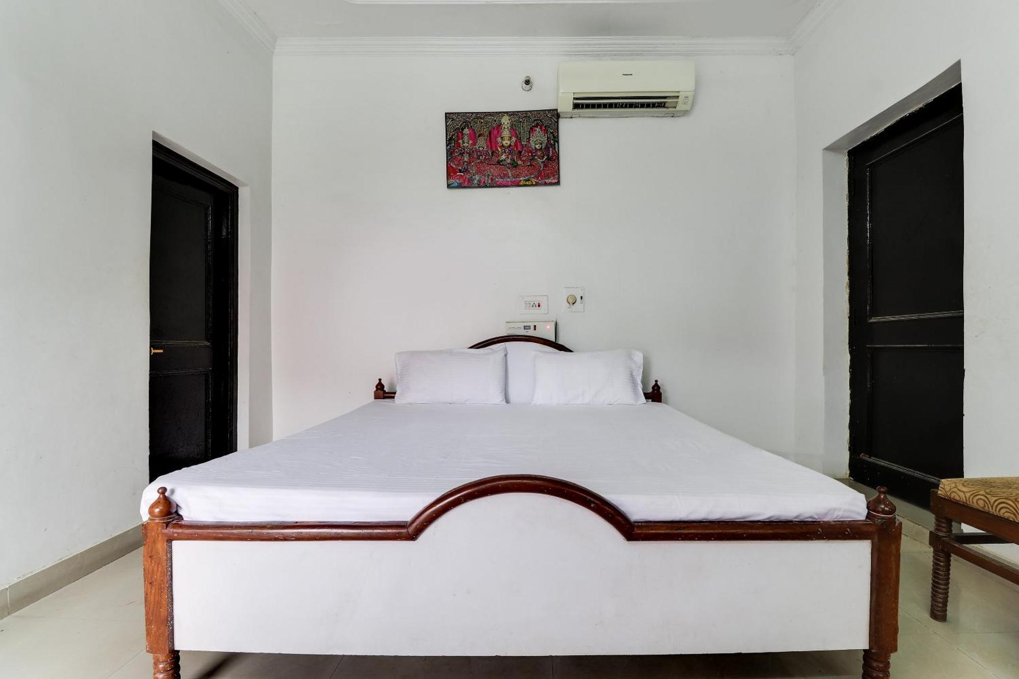 Hotel O Hanuman Bagh Ayodhya Zewnętrze zdjęcie