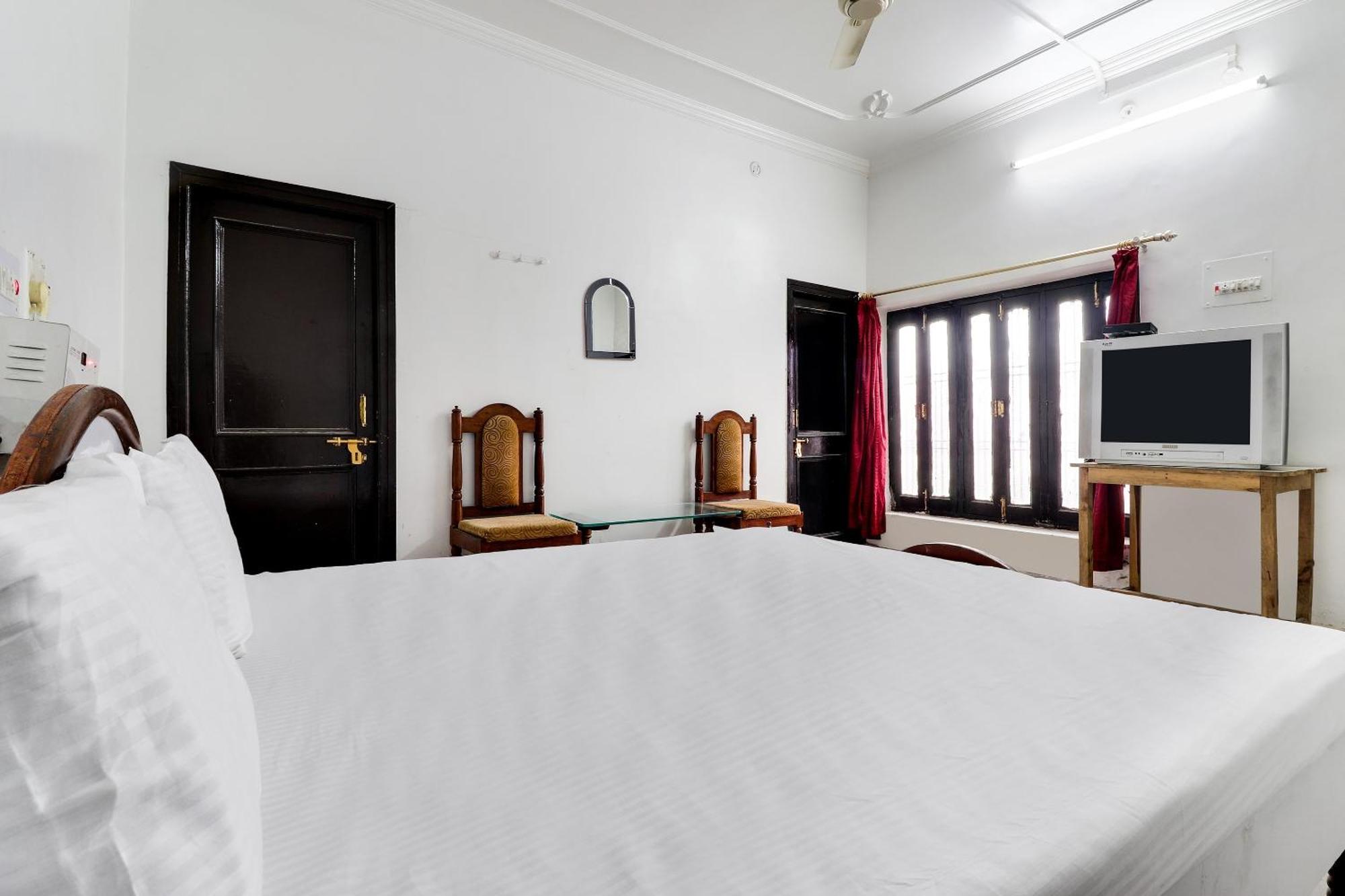 Hotel O Hanuman Bagh Ayodhya Zewnętrze zdjęcie